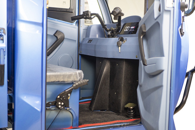 Грузовой электрический трицикл Rutrike КАРГО Кабина Дуал в Казани