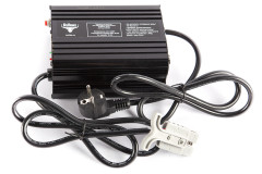 Зарядное устройство RuTrike для аккумуляторов 24V50A/H (10A) Зарядное устройство RuTrike для аккумуляторов 24V50A/H (10A)