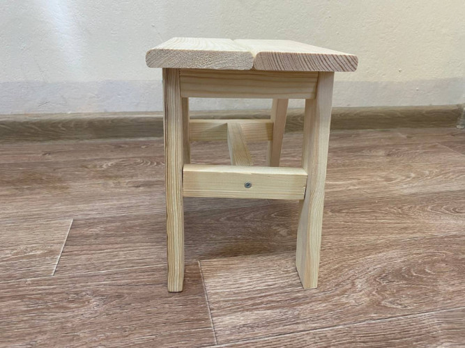 Табурет деревянный в Казани