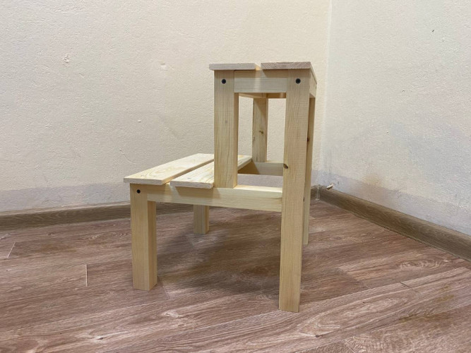 Табурет-стремянка деревянный в Казани