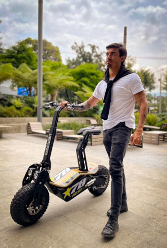 Электросамокат VeloCifero MAD 2000W в Казани